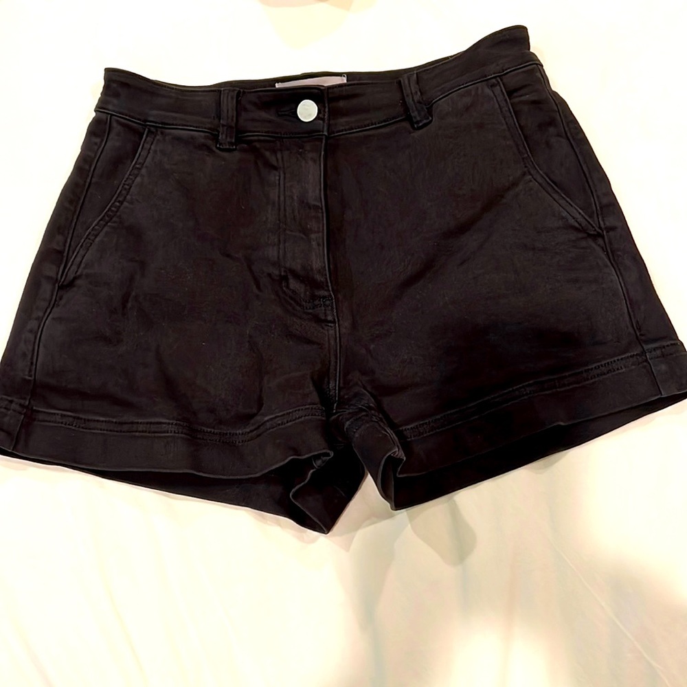 Everlane a-line shorts in black